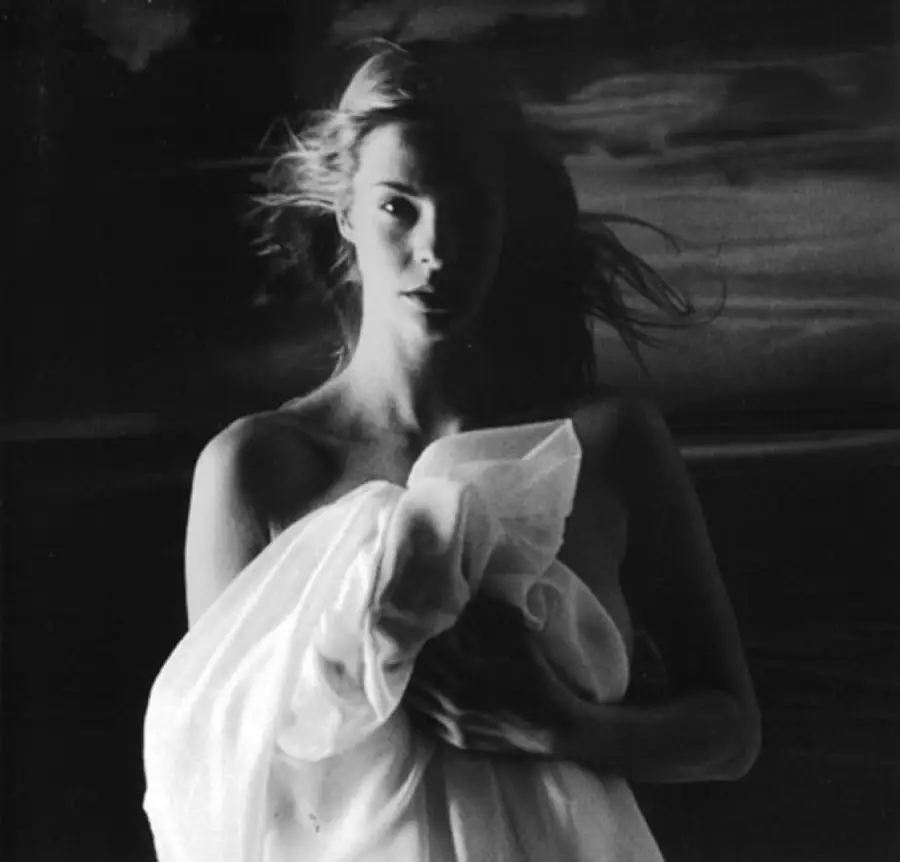 femme-clair-obscure